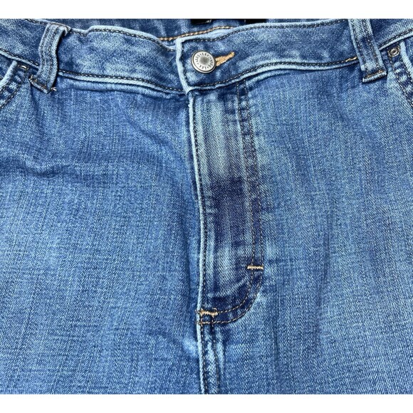 Lee Relaxed Fit Capri Blue Jeans Womens Size 16M Denim Casual Mid Rise Summer - Picture 6 of 13